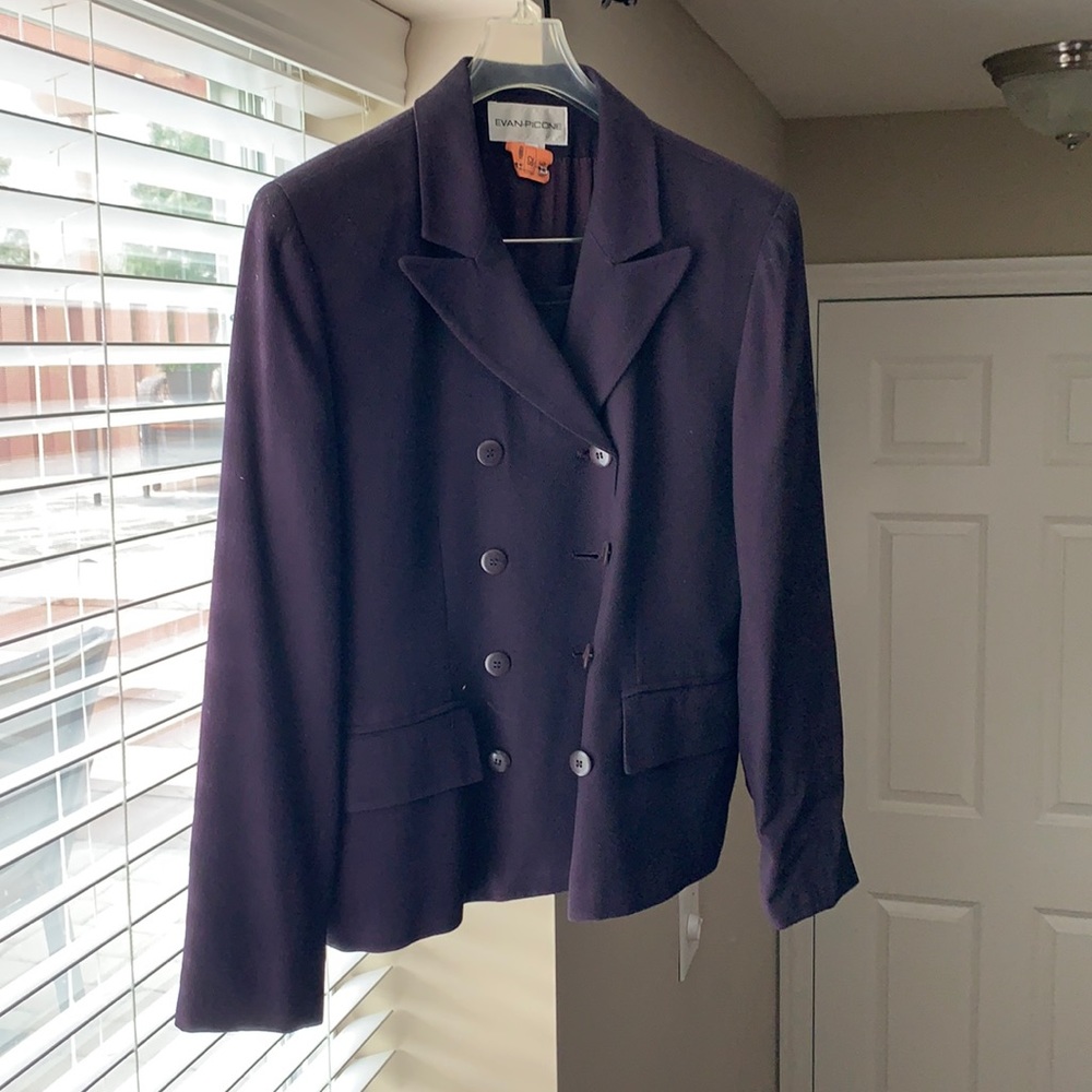 Evan-picone suit jacket and skirt !